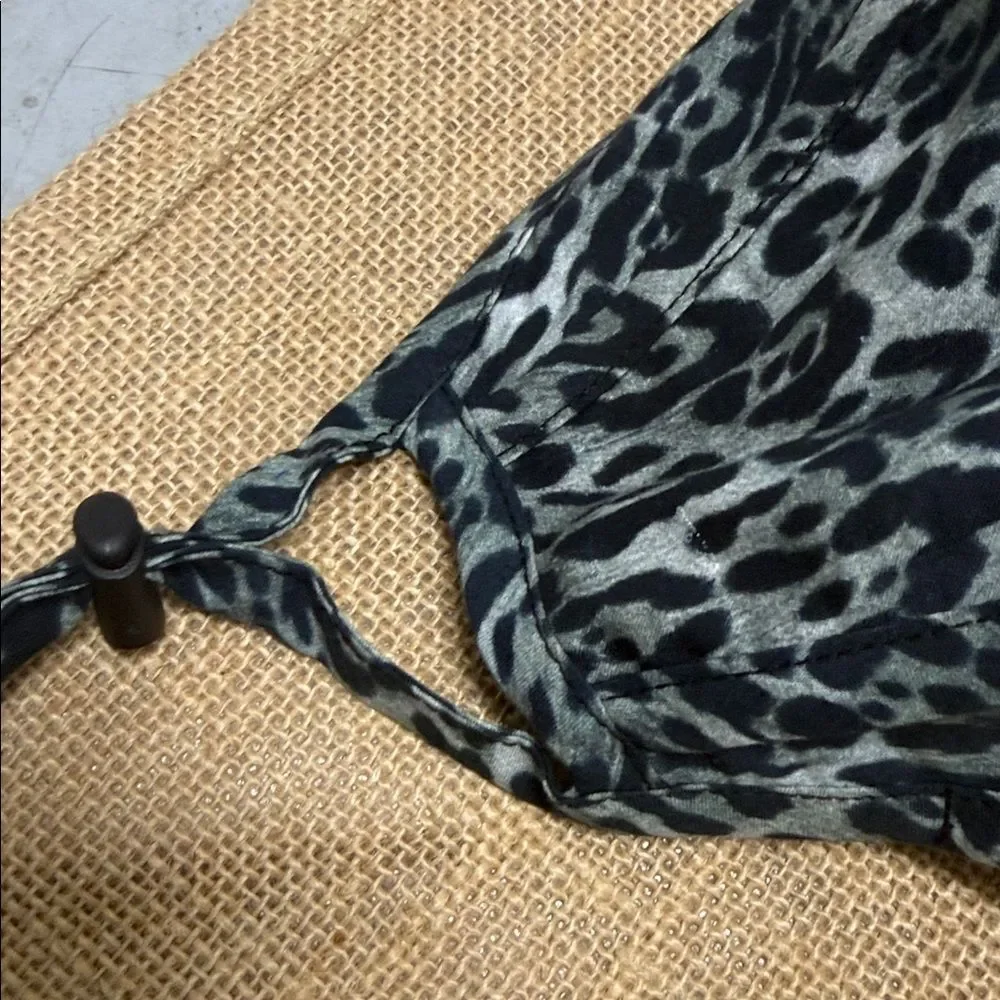BRAND NEW Cloth Face Mask Leopard Print Grey Marlyn Schiff Mask - Adjustable